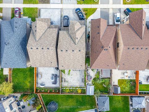 Photo 42 at 102 MACTIER Drive, Kleinburg, Vaughan