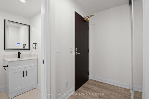 Photo 3 at 1110 - 30 GRAND TRUNK Crescent SW, Waterfront Communities C1, Toronto