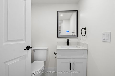 Photo 17 at 1110 - 30 GRAND TRUNK Crescent SW, Waterfront Communities C1, Toronto