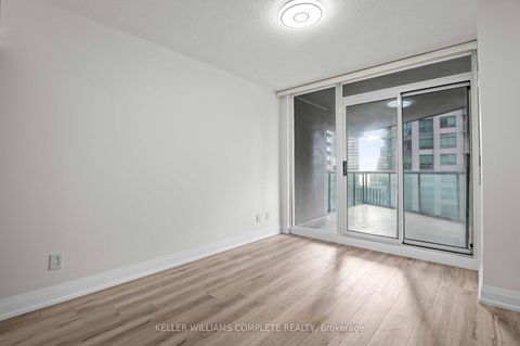 Photo 19 at 1110 - 30 GRAND TRUNK Crescent SW, Waterfront Communities C1, Toronto