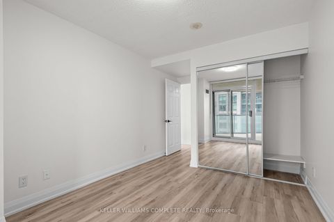 Photo 20 at 1110 - 30 GRAND TRUNK Crescent SW, Waterfront Communities C1, Toronto