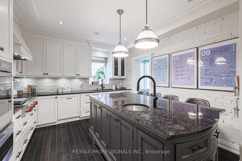 Photo 6 at 18 Constance Street, Swansea, Toronto