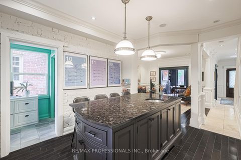 Photo 7 at 18 Constance Street, Swansea, Toronto