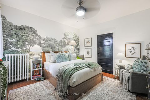 Photo 16 at 18 Constance Street, Swansea, Toronto