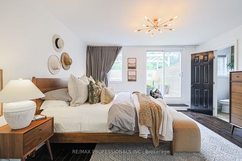 Photo 26 at 18 Constance Street, Swansea, Toronto