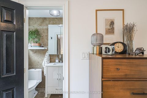 Photo 28 at 18 Constance Street, Swansea, Toronto