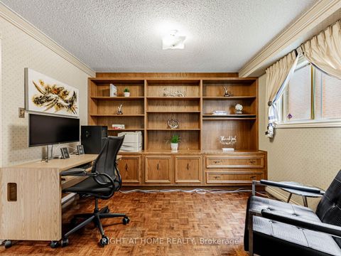 Photo 16 at 10 Rodeo Drive, Yorkhill, Vaughan