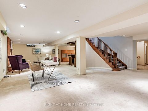 Photo 34 at 10 Rodeo Drive, Yorkhill, Vaughan