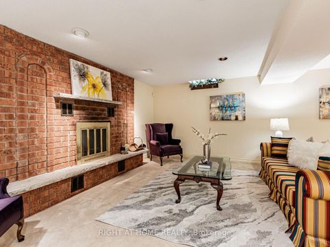 Photo 35 at 10 Rodeo Drive, Yorkhill, Vaughan