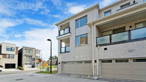 Photo 3 at 205 The Donway East, Don Mills, Toronto