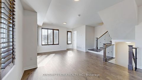 Photo 11 at 205 The Donway East, Don Mills, Toronto