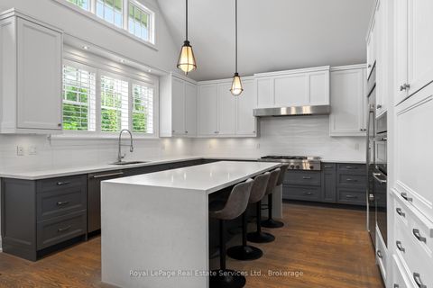 Photo 13 at 231 Cherryhill Road, BR Bronte, Oakville