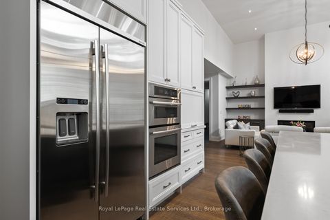 Photo 15 at 231 Cherryhill Road, BR Bronte, Oakville