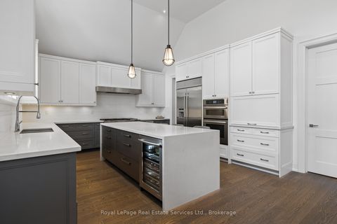 Photo 16 at 231 Cherryhill Road, BR Bronte, Oakville