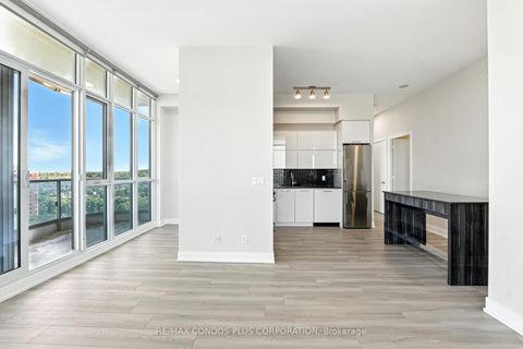 Photo 1 at Lph15 - 9471 Yonge Street, Observatory, Richmond Hill