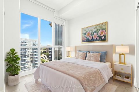 Photo 10 at Lph15 - 9471 Yonge Street, Observatory, Richmond Hill