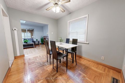 Photo 7 at 30 Thirtieth Street, Long Branch, Toronto