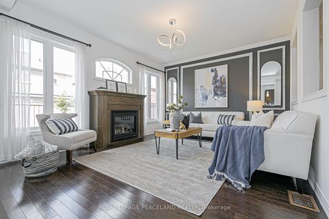 Photo 6 at 10 Pavlova Crescent, Oak Ridges, Richmond Hill Photo 6 at 10 Pavlova Crescent, Oak Ridges, Richmond Hill