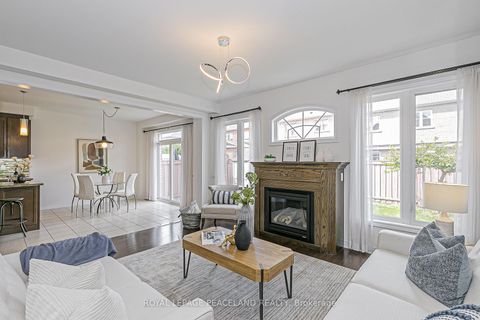 Photo 8 at 10 Pavlova Crescent, Oak Ridges, Richmond Hill