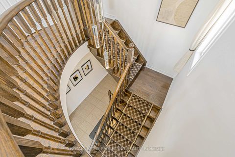 Photo 38 at 10 Pavlova Crescent, Oak Ridges, Richmond Hill