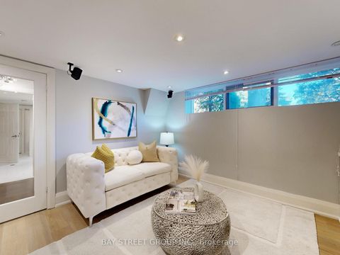 Photo 24 at 8 Overton Crescent, Don Mills, Toronto