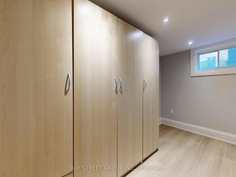 Photo 34 at 8 Overton Crescent, Don Mills, Toronto