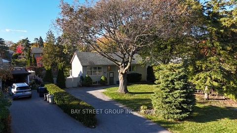 Photo 40 at 8 Overton Crescent, Don Mills, Toronto