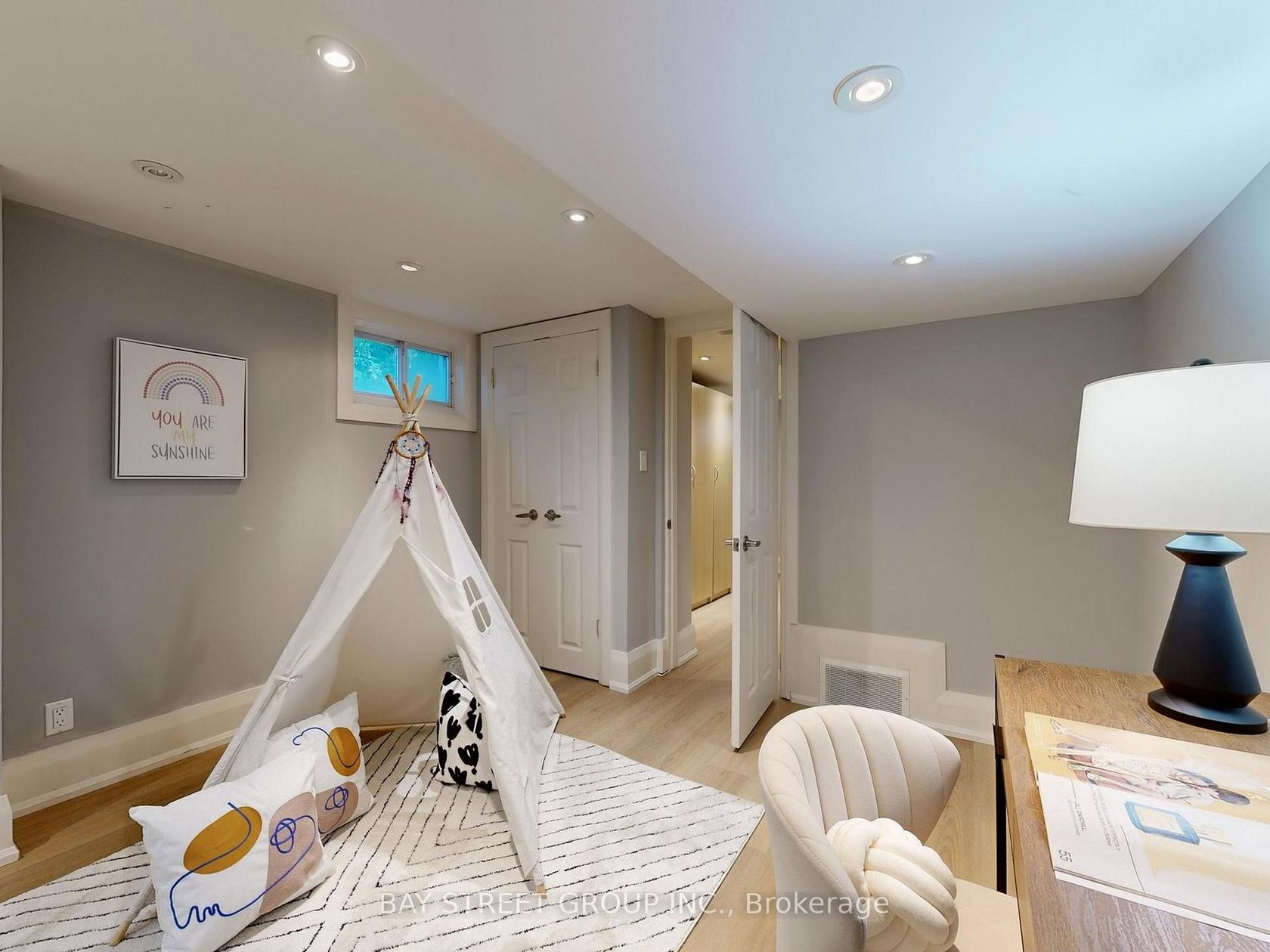 Photo 31 at 8 Overton Crescent, Don Mills, Toronto Photo 31 at 8 Overton Crescent, Don Mills, Toronto