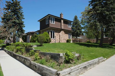 Photo 1 at 1 Kencliff Crescent, Bendale, Toronto