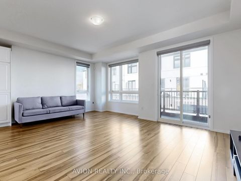 Photo 4 at 35 Thomas Armstrong Lane, Westbrook, Richmond Hill