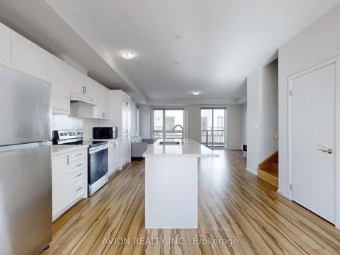 Photo 8 at 35 Thomas Armstrong Lane, Westbrook, Richmond Hill