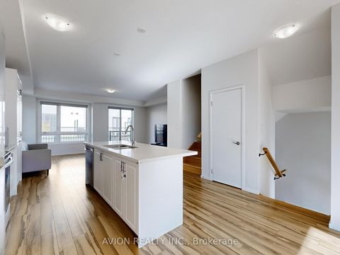 Photo 9 at 35 Thomas Armstrong Lane, Westbrook, Richmond Hill