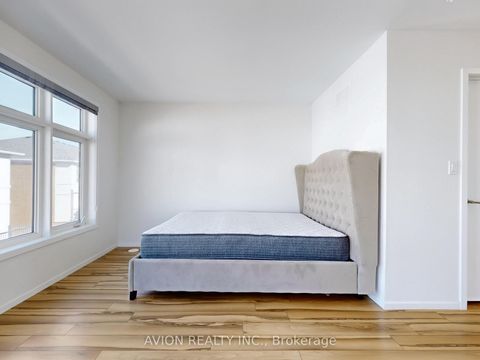 Photo 21 at 35 Thomas Armstrong Lane, Westbrook, Richmond Hill