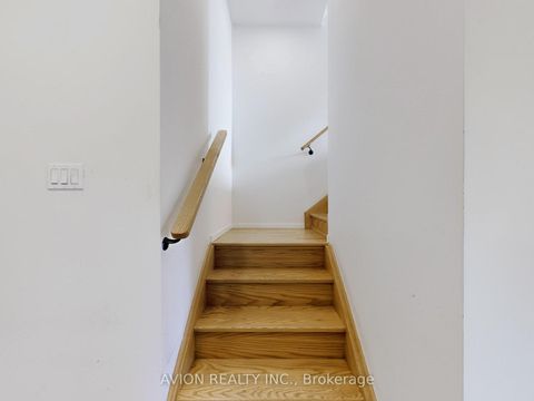 Photo 33 at 35 Thomas Armstrong Lane, Westbrook, Richmond Hill