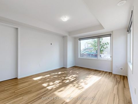 Photo 36 at 35 Thomas Armstrong Lane, Westbrook, Richmond Hill