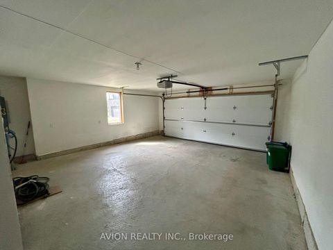 Photo 42 at 35 Thomas Armstrong Lane, Westbrook, Richmond Hill