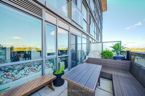 Photo 9 at 505 - 2055 Danforth Avenue, Woodbine Corridor, Toronto