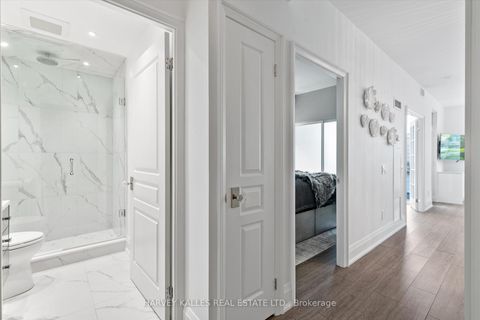 Photo 16 at 1205 - 1121 Bay Street, Bay Street Corridor, Toronto