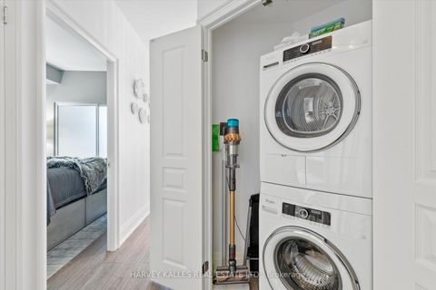 Photo 20 at 1205 - 1121 Bay Street, Bay Street Corridor, Toronto