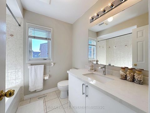 Photo 19 at 117 Big Hill Crescent, Patterson, Vaughan