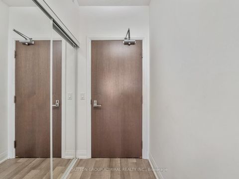 Photo 5 at 1515 - 85 North Park Road, Beverley Glen, Vaughan