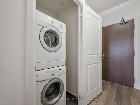 Photo 13 at 1515 - 85 North Park Road, Beverley Glen, Vaughan