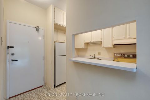 Photo 7 at 5-104 - 50 Old Kingston Road, West Hill, Toronto