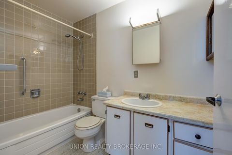 Photo 12 at 5-104 - 50 Old Kingston Road, West Hill, Toronto