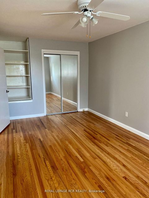 Photo 5 at 15 McDonald Drive, Aurora Heights, Aurora