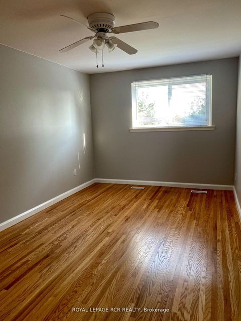 Photo 6 at 15 McDonald Drive, Aurora Heights, Aurora