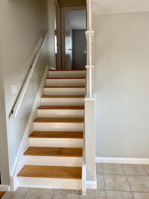 Photo 24 at 15 McDonald Drive, Aurora Heights, Aurora