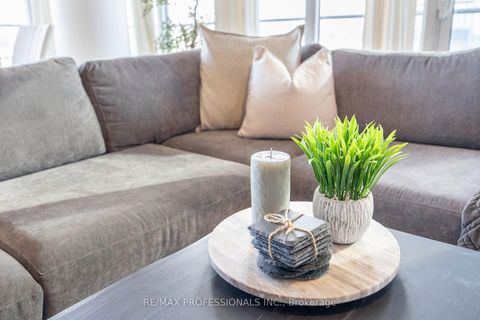 Photo 9 at 911 - 88 Park Lawn Road, Mimico, Toronto