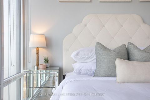 Photo 13 at 911 - 88 Park Lawn Road, Mimico, Toronto