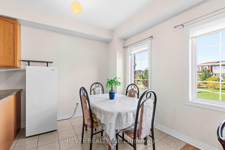 Photo 21 at 1516 Shepway Mews, Duffin Heights, Pickering